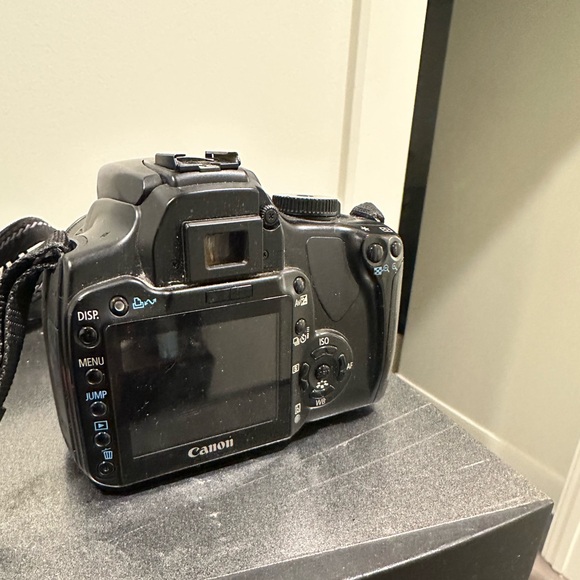 Canon EOS 400D Digital SLR Camera Clear Photos!Capture stunning photos